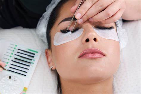 Eyelash extensions &Touch up